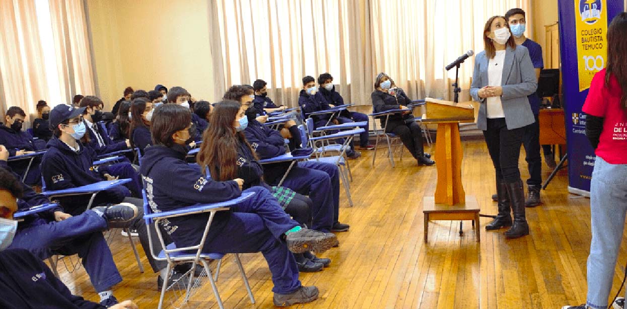 El Colegio Bautista de Temuco difunde charla de divulgación brindada por la Escuela de Ingeniería Industrial 